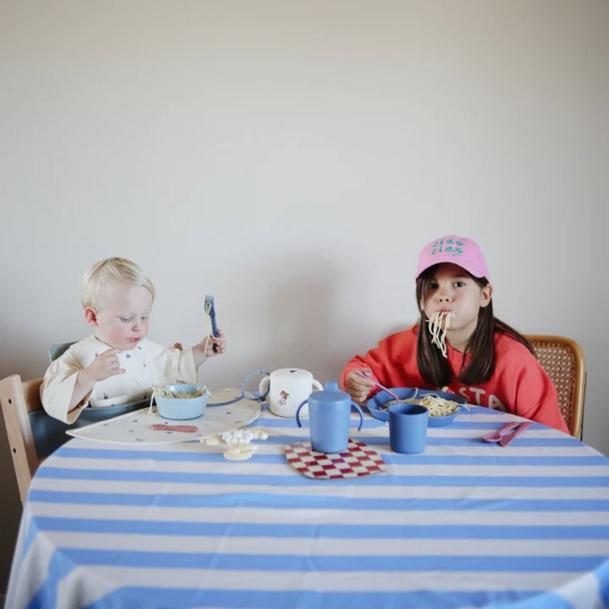 Supports Independent Snacking